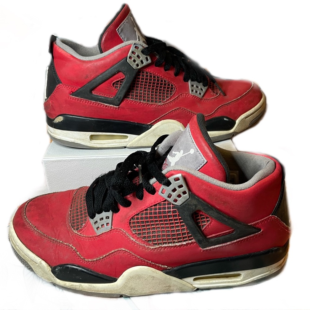 Jordan 4